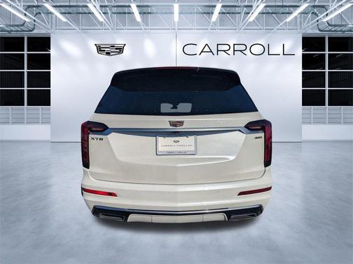 2022 Cadillac XT6 Premium Luxury FWD