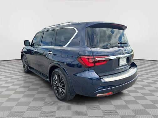 2023 INFINITI QX80 SENSORY