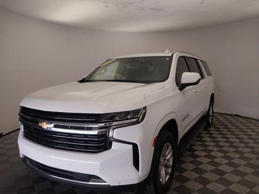 2023 Chevrolet Suburban LT