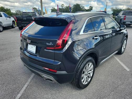 2023 Cadillac XT4 Premium Luxury