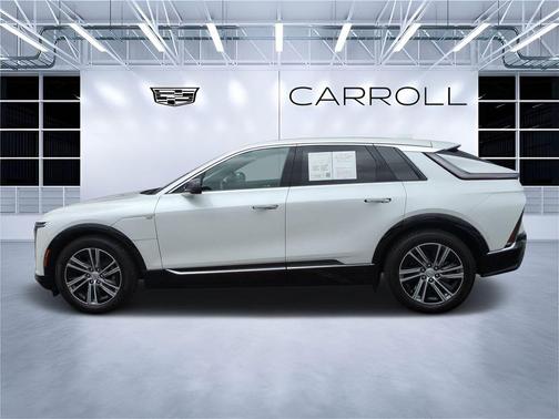 Crystal White Tri-Coat 2024 Cadillac LYRIQ Luxury