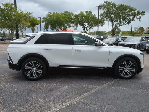 Crystal White Tri-Coat 2024 Cadillac LYRIQ Luxury