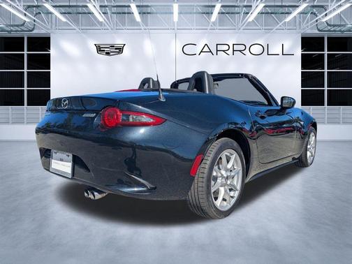 2016 Mazda MX-5 Miata Sport