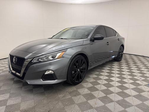 2022 Nissan Altima 2.5 SR