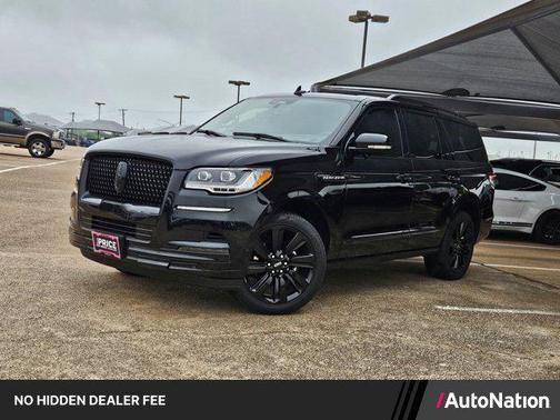 Infinite Black Metallic Clearcoat 2023 Lincoln Navigator Reserve