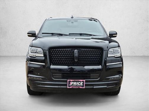 Infinite Black Metallic Clearcoat 2023 Lincoln Navigator Reserve