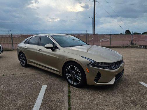 2022 Kia K5 EX