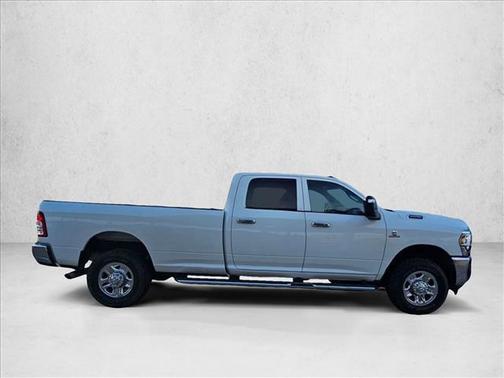 2024 RAM 2500 Tradesman Crew Cab 4x4 8' Box