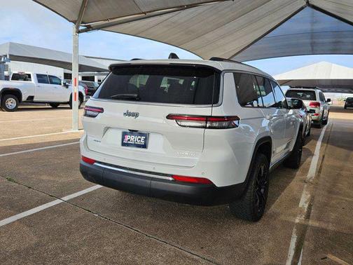 2023 Jeep Grand Cherokee L Laredo