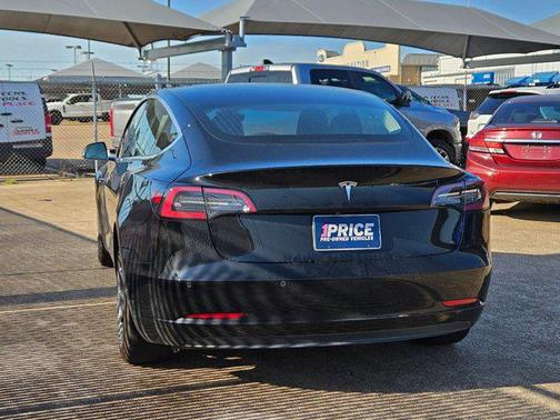 2020 Tesla Model 3 Standard Range Plus