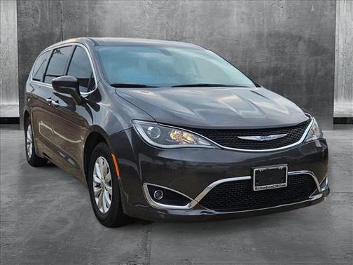 2019 Chrysler Pacifica Touring Plus