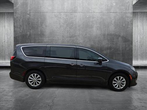 2019 Chrysler Pacifica Touring Plus