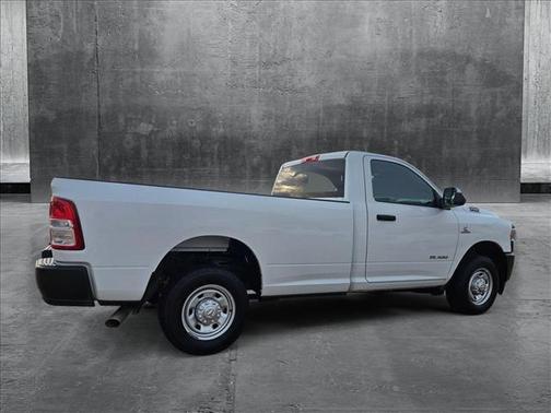 2022 RAM 2500 Tradesman Regular Cab 4x2 8' Box
