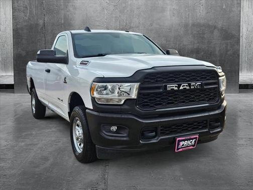 2022 RAM 2500 Tradesman Regular Cab 4x2 8' Box