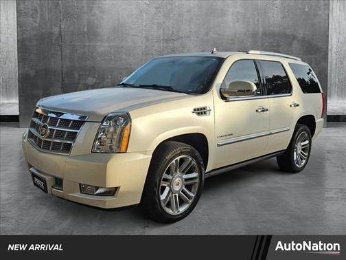 2013 Cadillac Escalade Platinum Edition