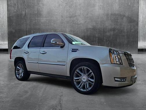 2013 Cadillac Escalade Platinum Edition