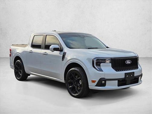Space White Metallic 2026 Ford Maverick Lobo