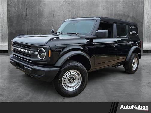 2025 Ford Bronco Base 4 Door 4x4