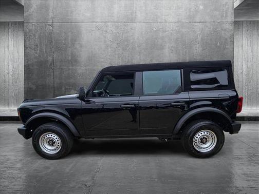 2025 Ford Bronco Base 4 Door 4x4