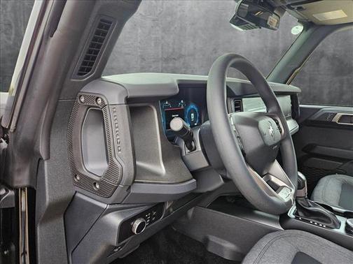 2025 Ford Bronco Base 4 Door 4x4