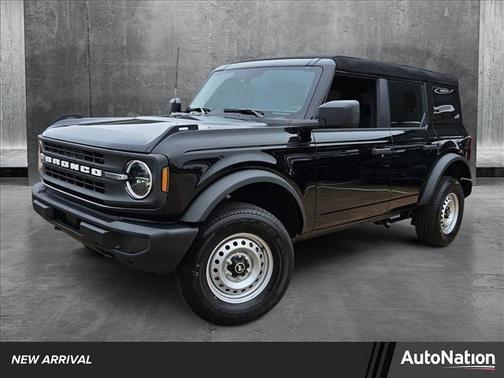 2025 Ford Bronco Base 4 Door 4x4