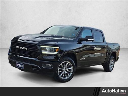 Diamond Black Crystal Pearlcoat 2019 RAM 1500 Laramie