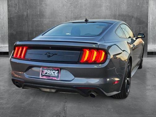 2022 Ford Mustang EcoBoost
