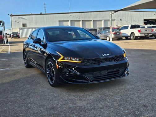 2022 Kia K5 GT-Line