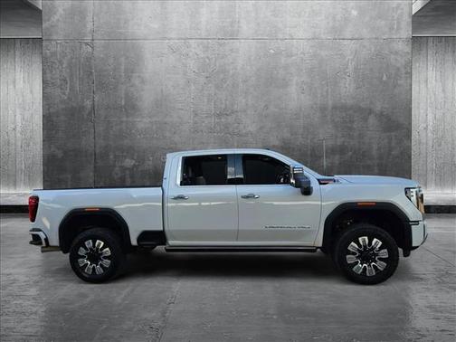 2024 GMC Sierra 2500 Denali