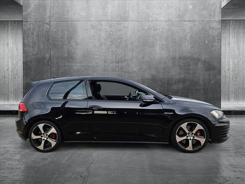 2016 Volkswagen Golf GTI 2.0T SE 2-Door