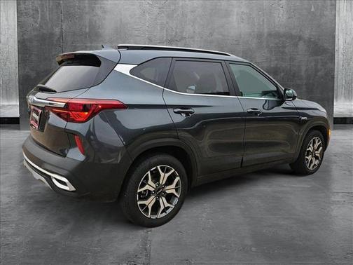 2023 Kia Seltos EX