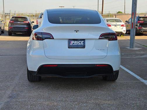 2023 Tesla Model Y Long Range Dual Motor All-Wheel Drive