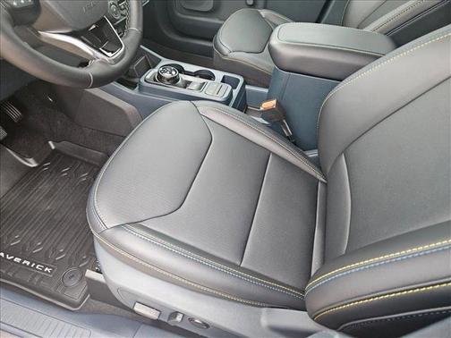2025 Ford Maverick Lobo