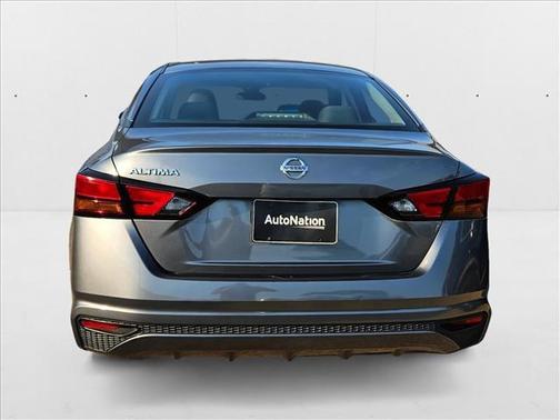 2022 Nissan Altima S FWD