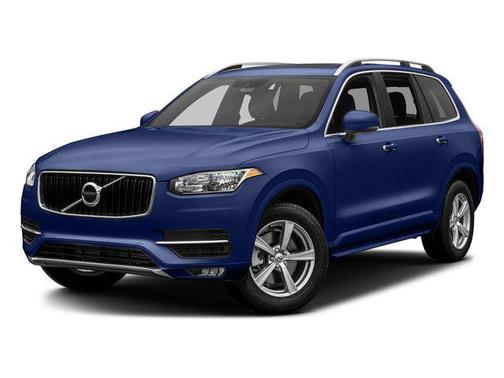 2017 Volvo XC90 T6 Momentum