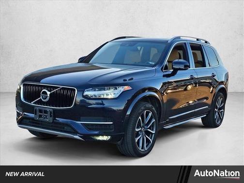 2017 Volvo XC90 T6 Momentum