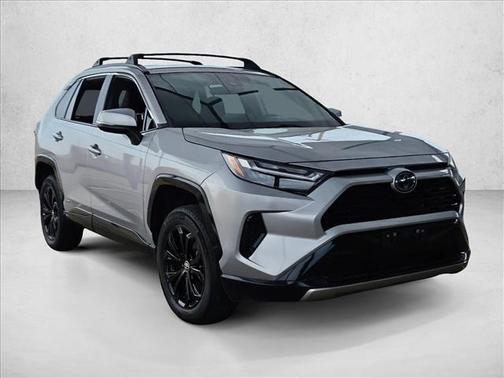 2022 Toyota RAV4 Hybrid SE