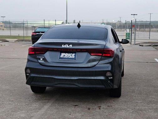 2022 Kia Forte LXS