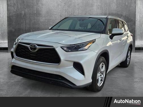 2022 Toyota Highlander L