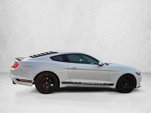 Oxford White 2015 Ford Mustang V6
