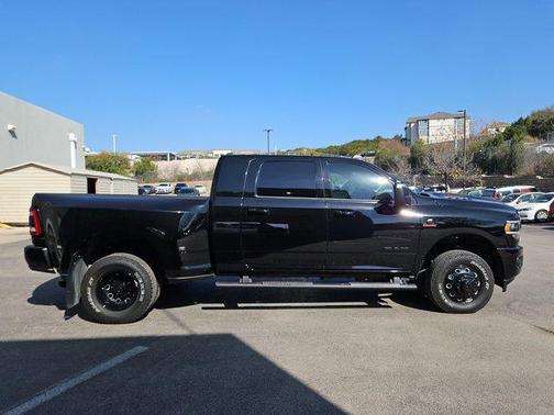 2024 RAM 3500 Laramie Mega Cab 4x4 6'4' Box