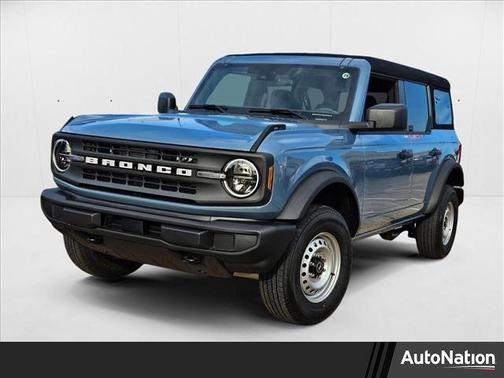 2025 Ford Bronco Base 4 Door 4x4