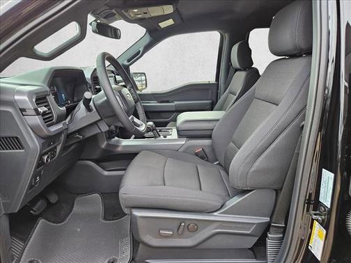 Agate Black Metallic 2026 Ford F-150 XLT
