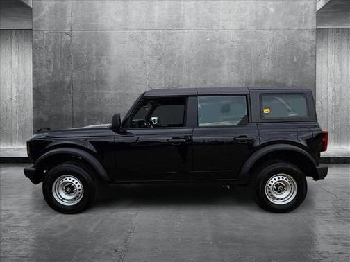 2025 Ford Bronco Base 4 Door 4x4