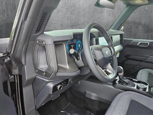 2025 Ford Bronco Base 4 Door 4x4