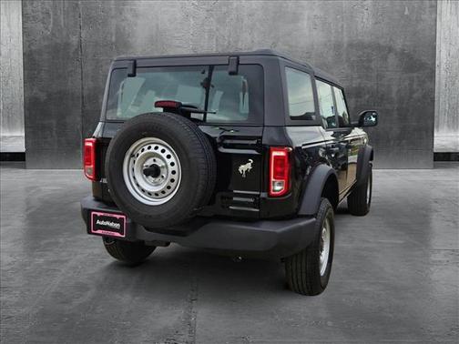 2025 Ford Bronco Base 4 Door 4x4