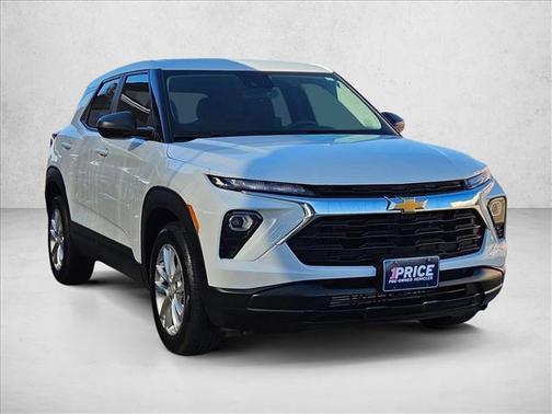 Summit White 2024 Chevrolet Trailblazer LS