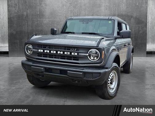 2025 Ford Bronco Base 4 Door 4x4