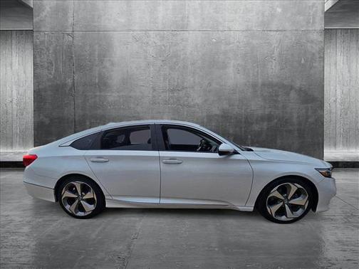 2018 Honda Accord Touring 2.0T