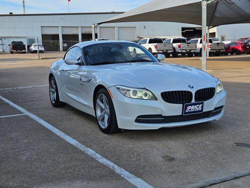 Mineral White Metallic 2015 BMW Z4 sDrive28i